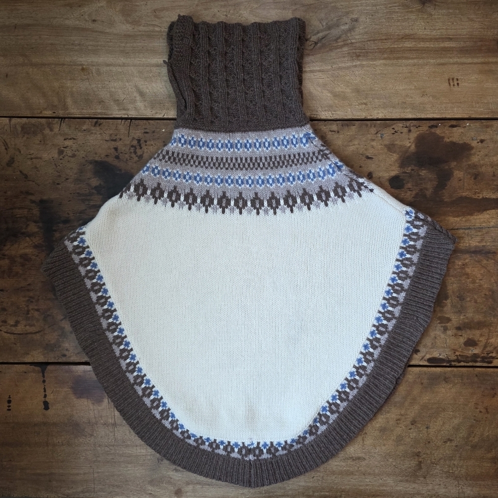 Munrospun Pure Lambswool Poncho – Size S – Cream, Brown, Wedgewood Blue - Picture 6 of 10